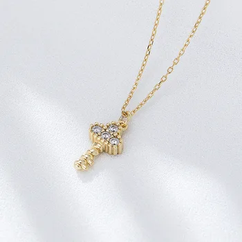 Hot-predaj ornament s925 sterling silver key diamond-studded náhrdelník sučka nika clavicle reťazca