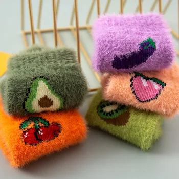 Kawaii Coral Velvet Ponožky Pre Ženy Zime Teplé Podlahy Ponožky Cartoon Ovocie Vianočné Ponožky Avokádo Broskyňa Fleece Tepelnej Pančuchy